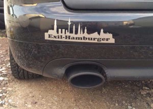 Folienbeschriftung "Exil-Hamburger" an unsetrem Auto