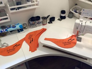 Die gewendeten Teile ordentlich ausbügeln und rundherum absteppen