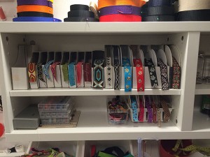 Aufbewahrung für die Webbänder